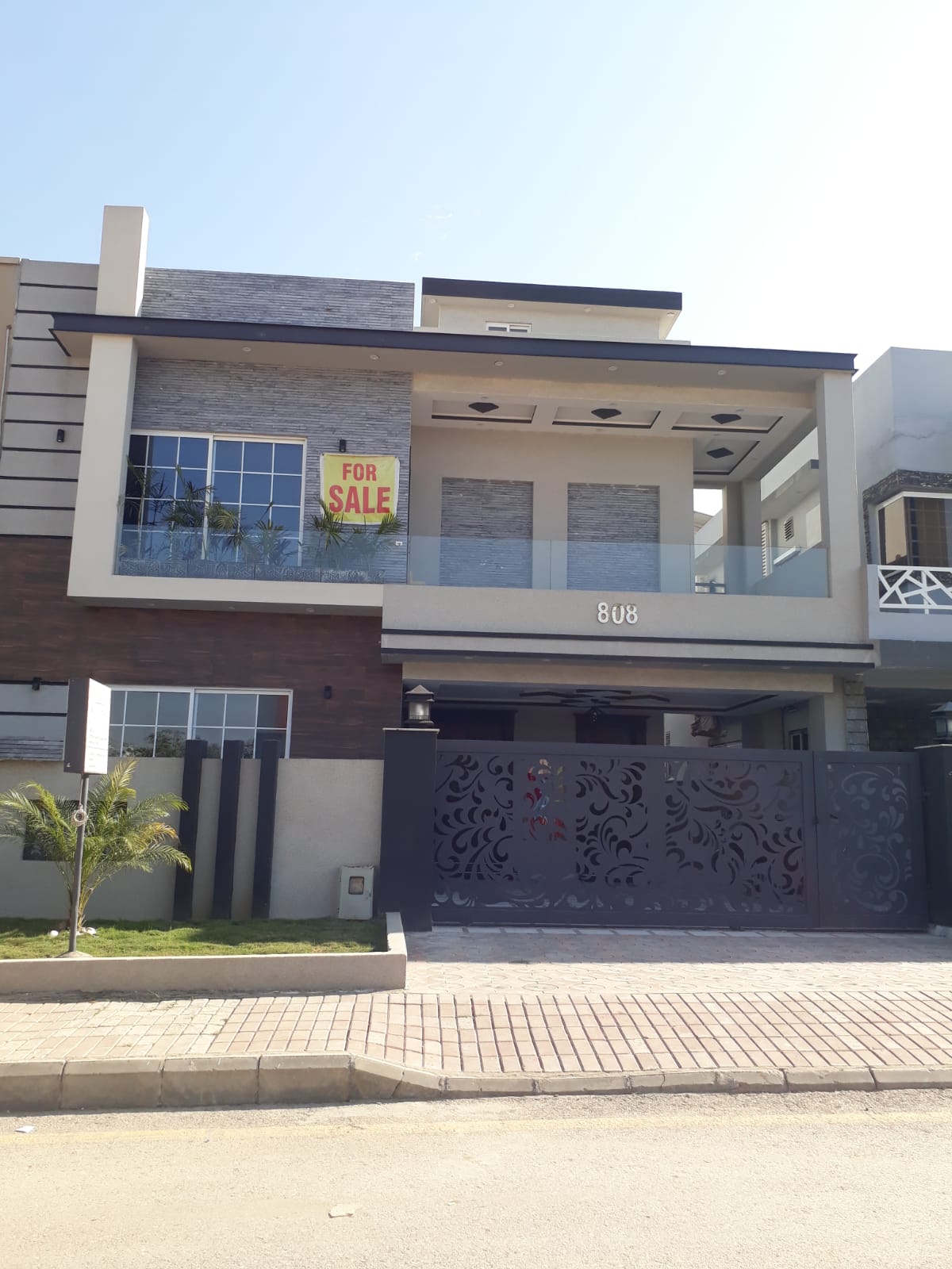 10 Marla house for sale